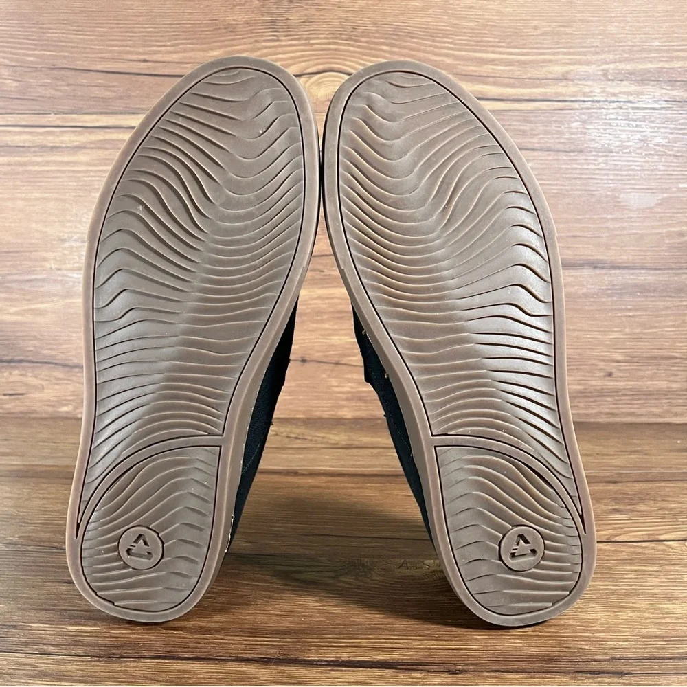 CUATER‎ By Travis Mathew Black Slip-On Sneakers Gumsole Shoes Men’s Size 10